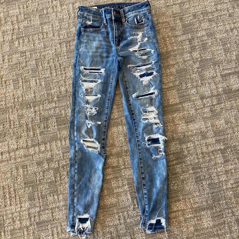 American eagle ripped skinny jeans